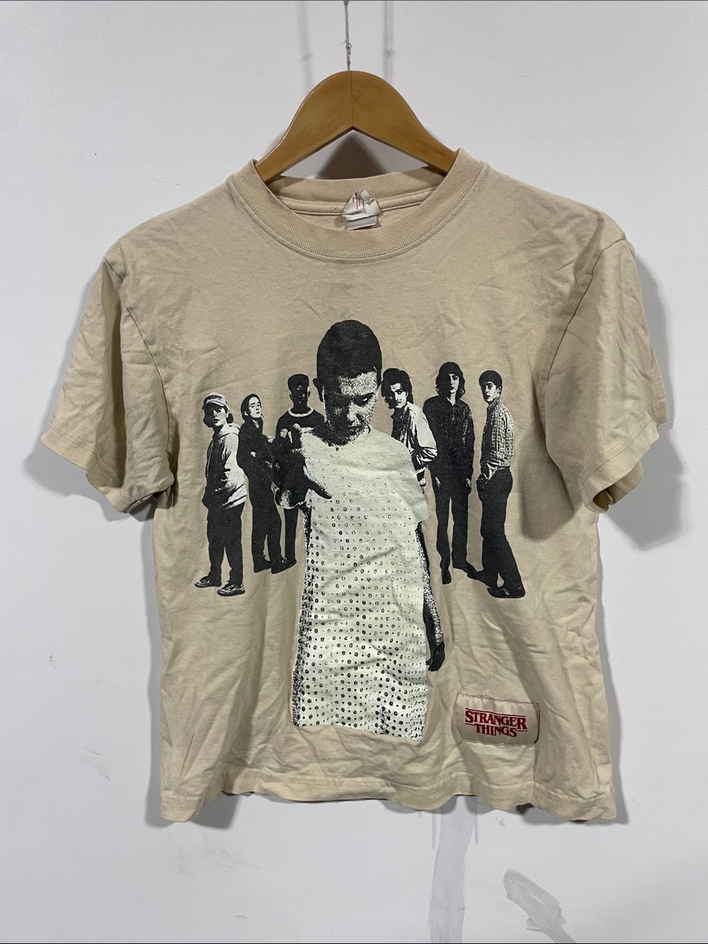 PacSun Beige Stranger Things Graphic Tee - Black Print